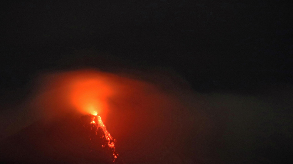 Ingv, 'su Etna colata lavica da area sommitale'