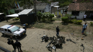 Colombian armed group calls off 'actions' after bomb blasts