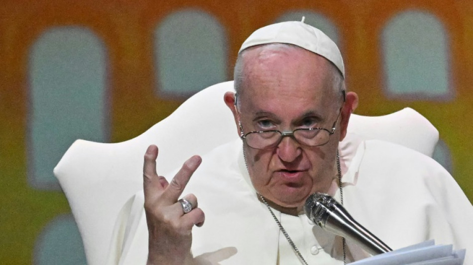 Papst unterschreibt Pakt für 