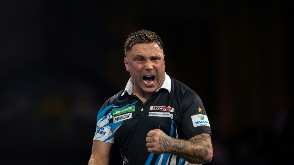 Darts: Price zieht spektakul&auml;r ins WM-Achtelfinale ein