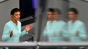 Wagenknecht stellt neuen Verein der &Ouml;ffentlichkeit vor