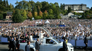 Papst Leo XIV. feiert Messe unter freiem Himmel in Lourdes 