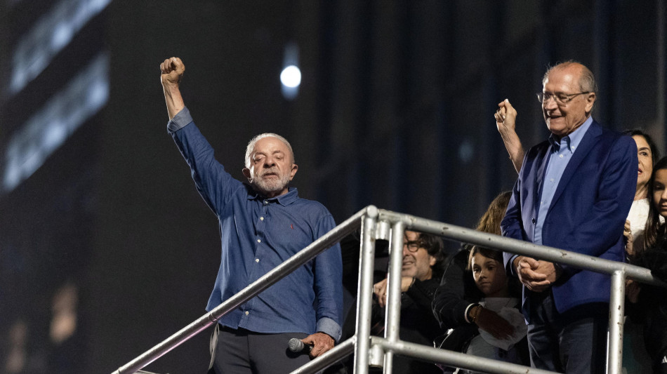 Brasile, Lula avverte, 'ci saranno persecuzioni, difenderemo la nostra sovranit&agrave;'