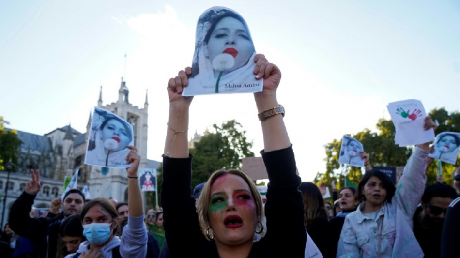 La familia de la joven iran&iacute; fallecida Mahsa Amini rechaza el informe m&eacute;dico oficial