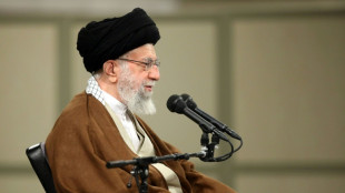 Ir&aacute;n cierra un instituto franc&eacute;s en protesta por publicaci&oacute;n de caricaturas sobre el l&iacute;der Jamenei