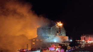 N&uacute;mero de mortos sobe para 66 em inc&ecirc;ndio em esta&ccedil;&atilde;o de esqui na Turquia