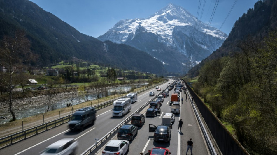 Anhaltender R&uuml;ckreiseverkehr: ADAC erwartet f&uuml;r Wochenende erneut Staus