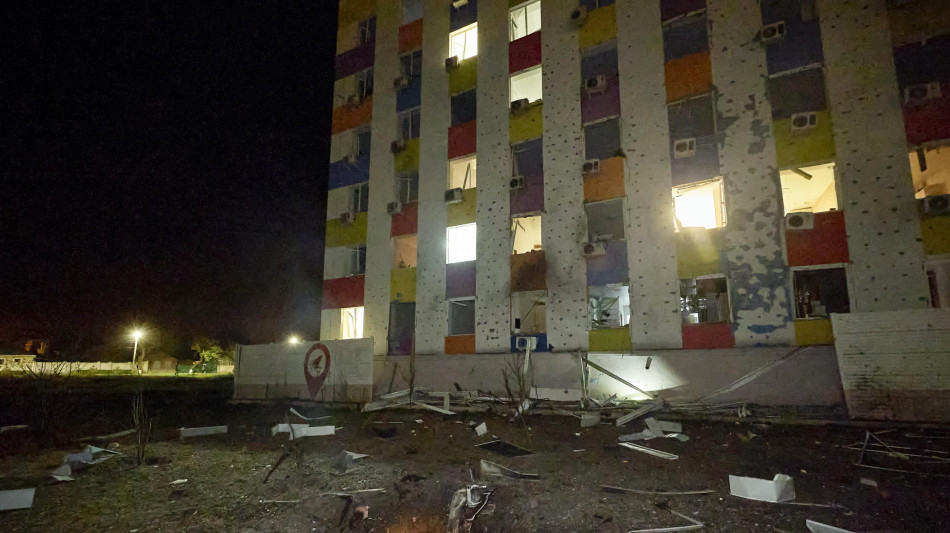 Esplosioni a Kharkiv, 'massiccio attacco russo con droni'