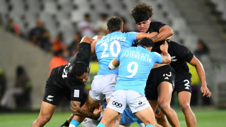 New Zealand bounce back to reach Cape Town Sevens semi-finals