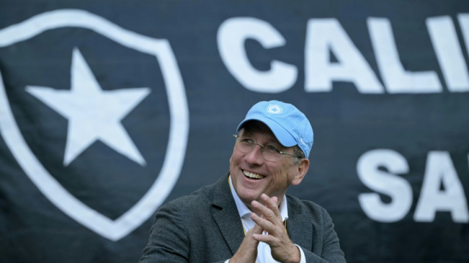 John Textor vende sua parte do capital do Crystal Palace