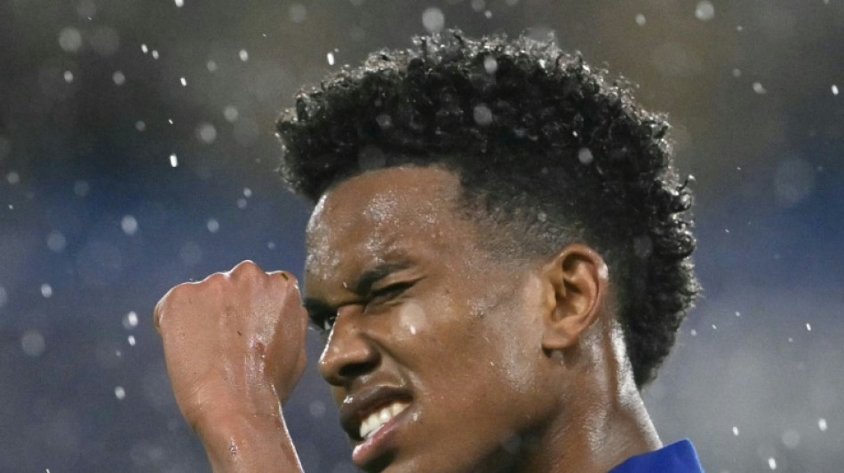 Chelsea hit 10-man Ajax for five