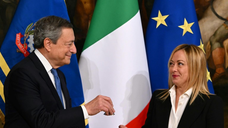 La post-fasciste Meloni, 1&egrave;re femme &agrave; gouverner l'Italie, a pris ses fonctions