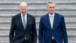 Biden recebe republicanos para resolver batalha sobre dívida dos EUA