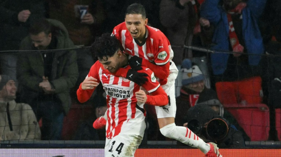 PSV acaba com invencibilidade do l&iacute;der Liverpool na Champions (3 a 2) e avan&ccedil;a
