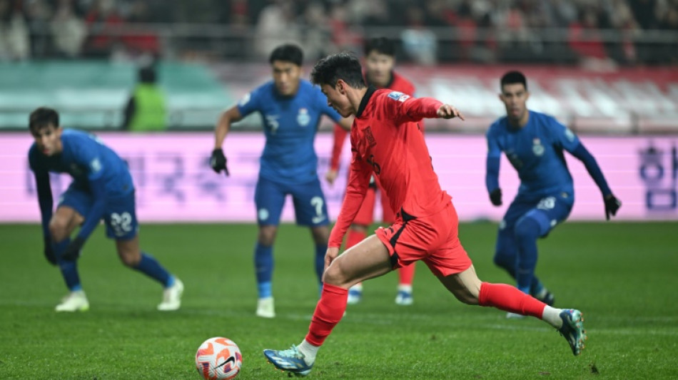 S.Korea suspend striker Hwang Ui-jo over sex video investigation