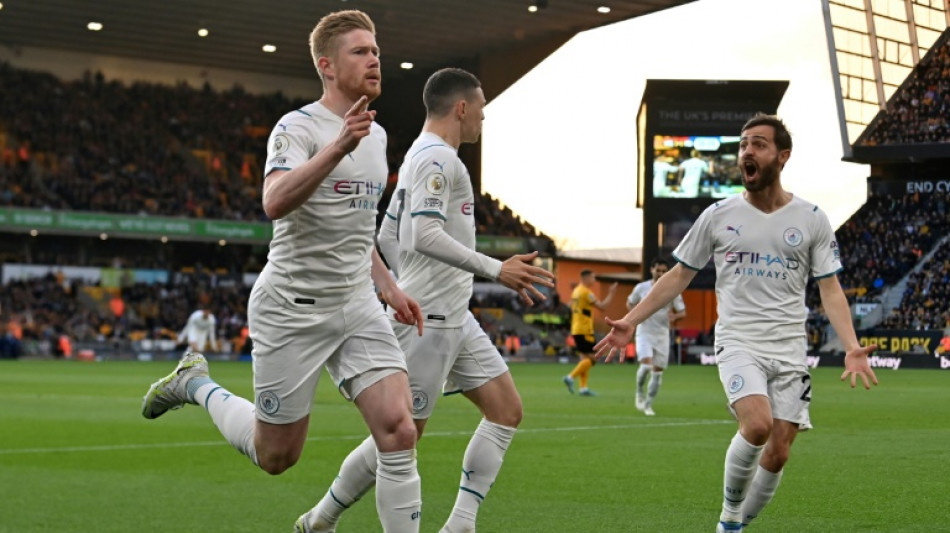 Man City go three points clear after four-goal De Bruyne masterclass
