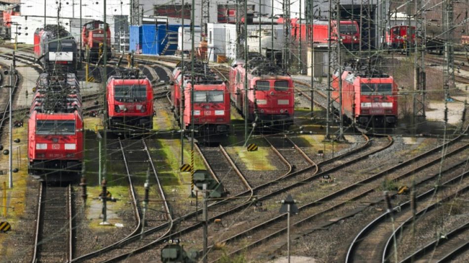 Arbeiter in Rheinland-Pfalz von Zug erfasst - 39-J&auml;hriger stirbt