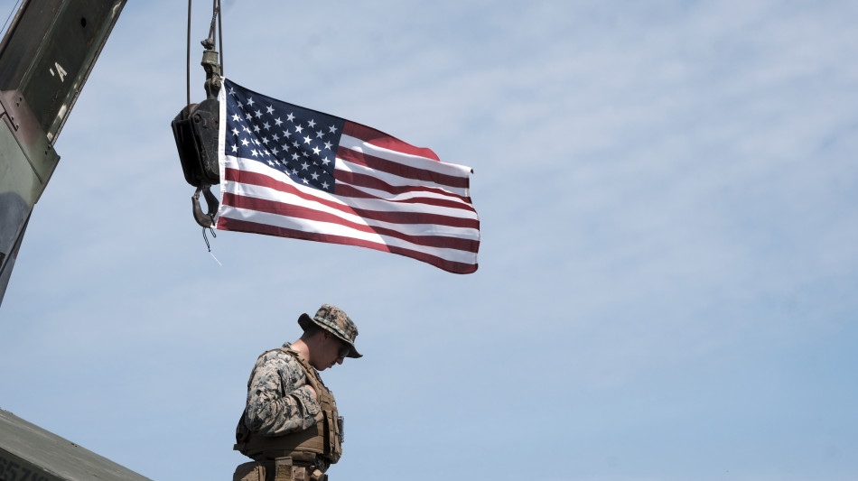 Il Qatar chiude lo spazio aereo per sicurezza