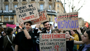 8-mars: plusieurs milliers de manifestants pour les droits de femmes &agrave; Paris