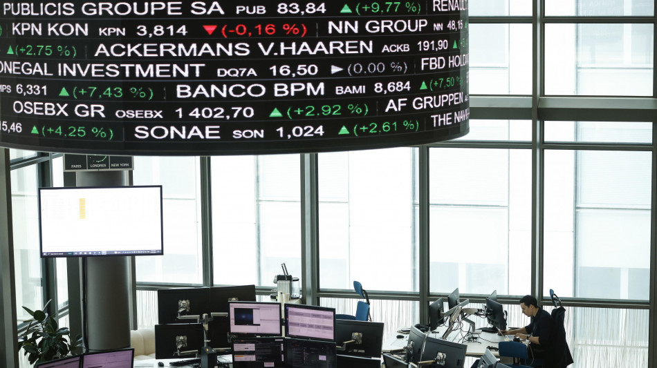 Borsa: Europa chiude bene con rinvio dazi e senza Wall Street