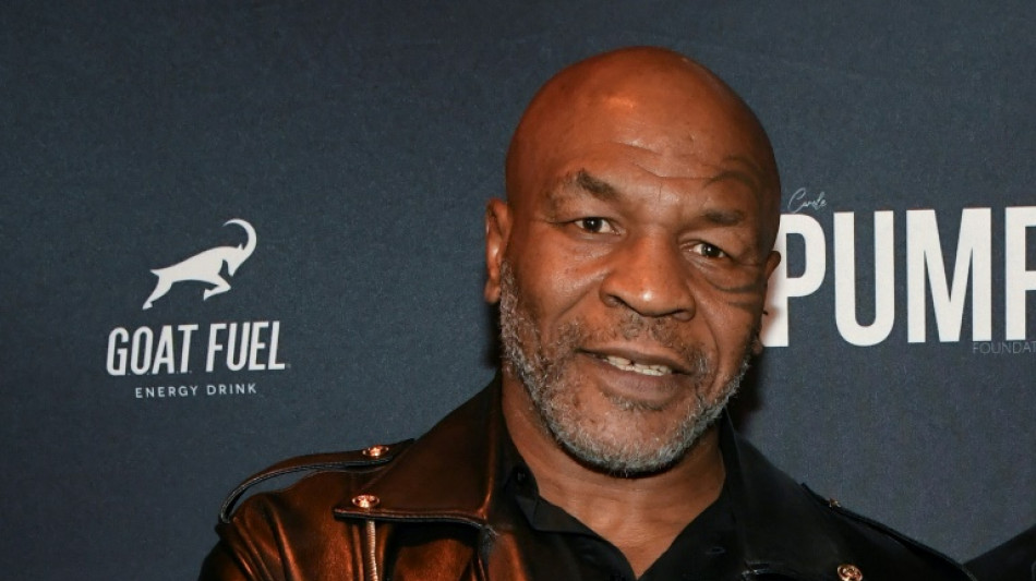 Mike Tyson no enfrentará cargos por golpear a un pasajero en un avión en EEUU