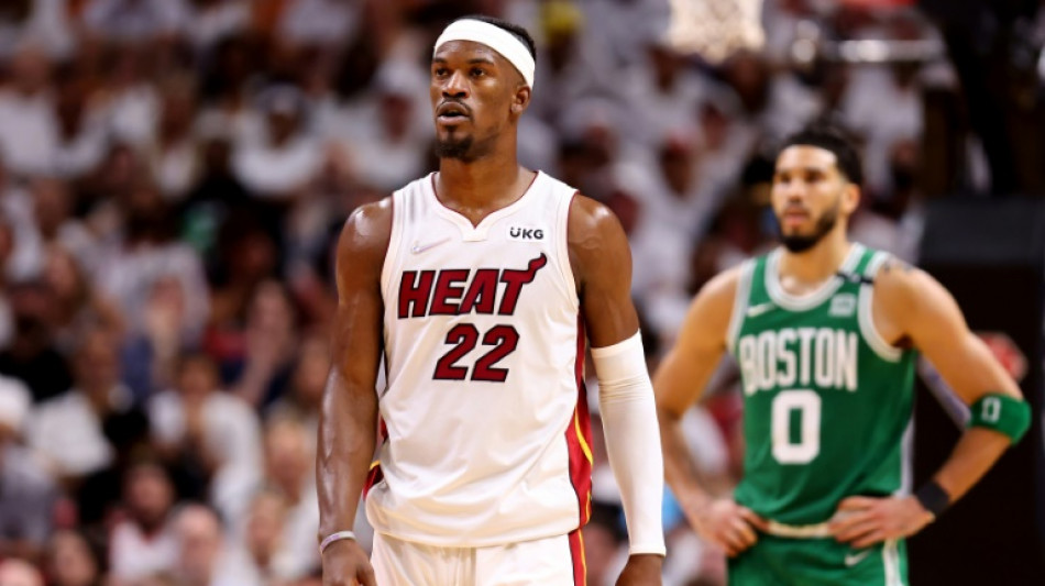Los Heat golpean primero al vencer a Boston en la final de la Conferencia Este de la NBA
