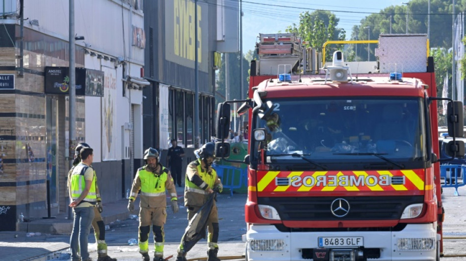 Cuatro menores mueren en el incendio de un edificio en Espa&ntilde;a