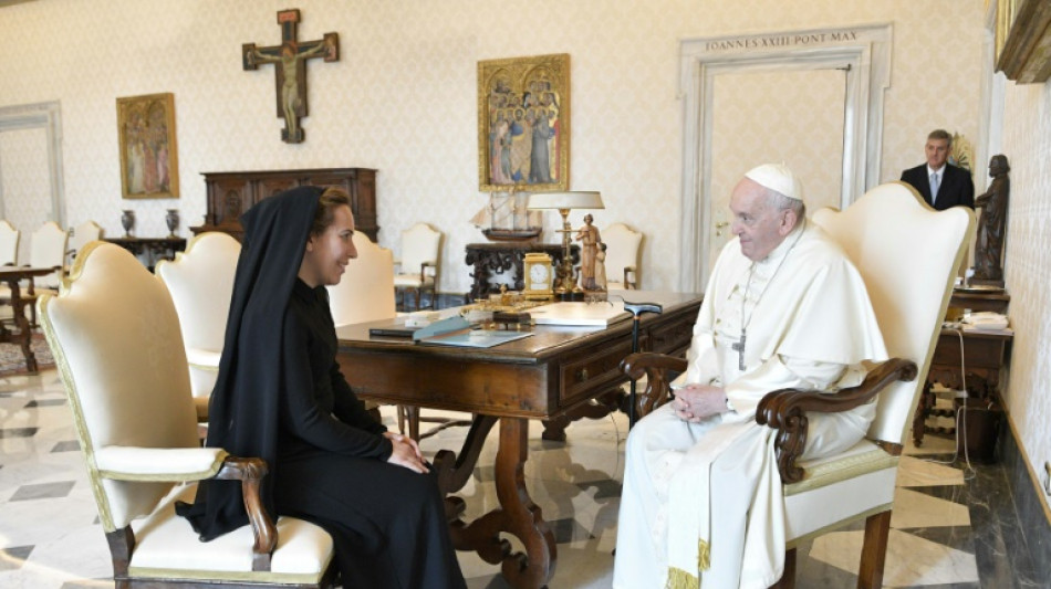 Pope grants audience to Assange's wife