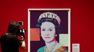 Un siglo de retratos fotográficos de la monarquía británica en una exposición en el Palacio de Buckingham