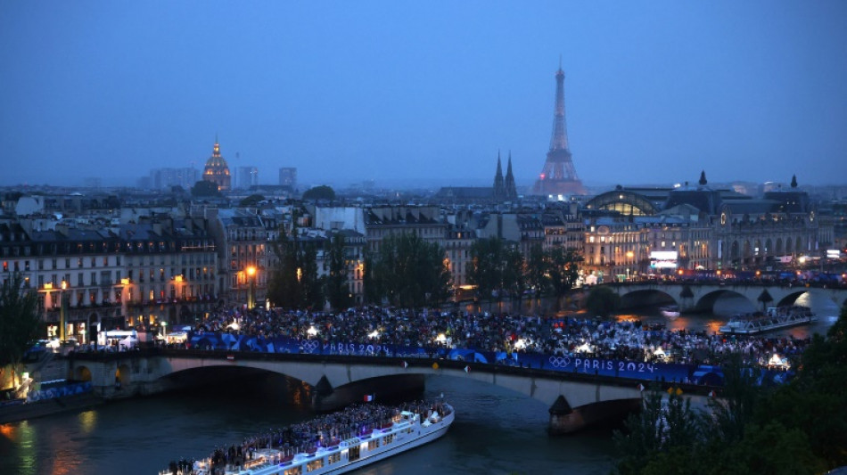Une parade fluviale, d&eacute;jant&eacute;e et diluvienne pour ouvrir les Jeux