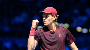 Sinner vence Bublik e vai &agrave; semifinal do ATP 500 de Viena; Zverev avan&ccedil;a sem jogar
