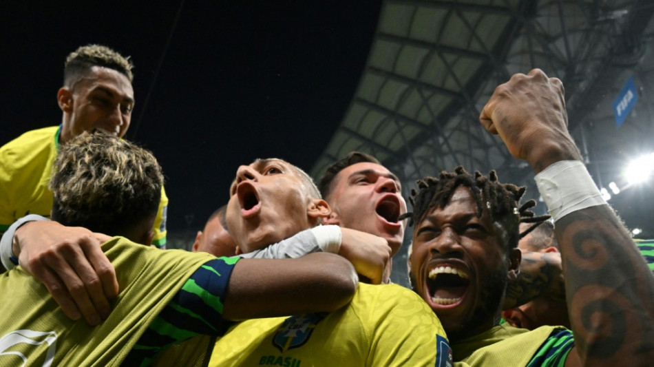 Brasilien zaubert: Sieg gegen Serbien, aber Sorgen um Neymar