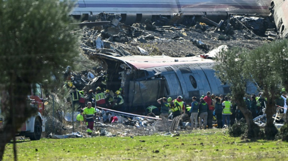 Colis&atilde;o de trens na Espanha deixa 64 mortos