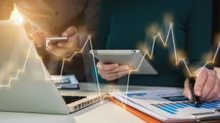 RelyEZ stellt VentureEdge 800 vor: Das f&uuml;r Europa ma&szlig;geschneiderte 800-V-Wechselstrom-Batterie-Energiespeichersystem der n&auml;chsten Generation